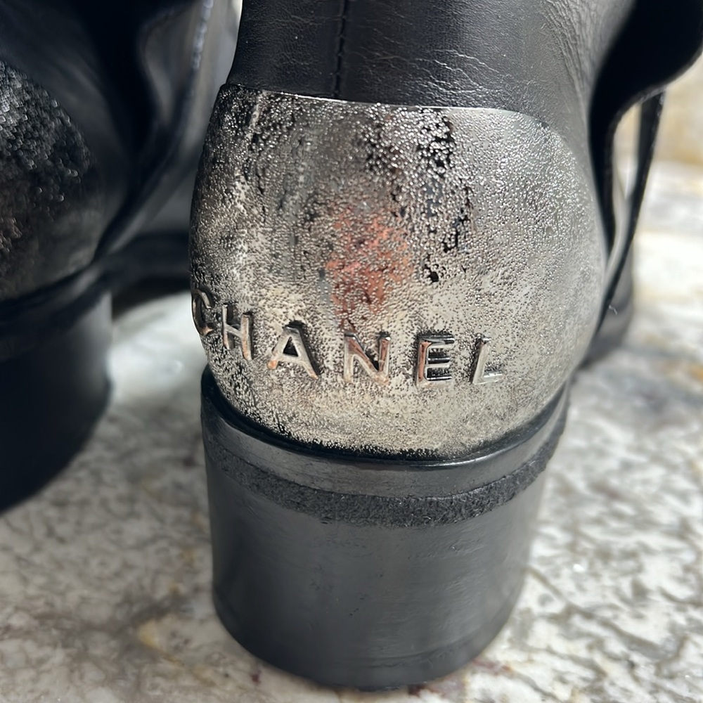 CHANEL   Black Leather Women's Boots - Picture 9 of 17